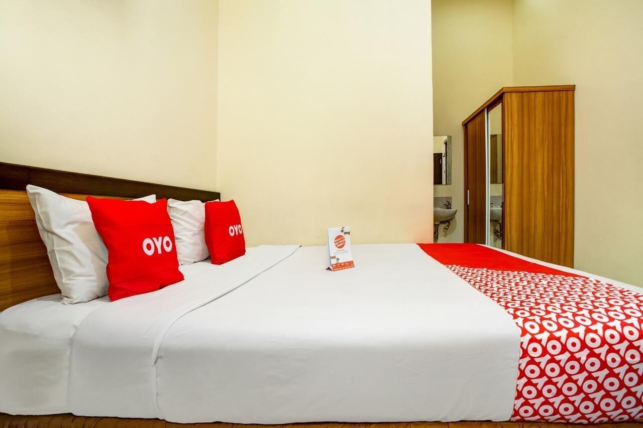 Hotel Oyo 90037 Rumah 2*