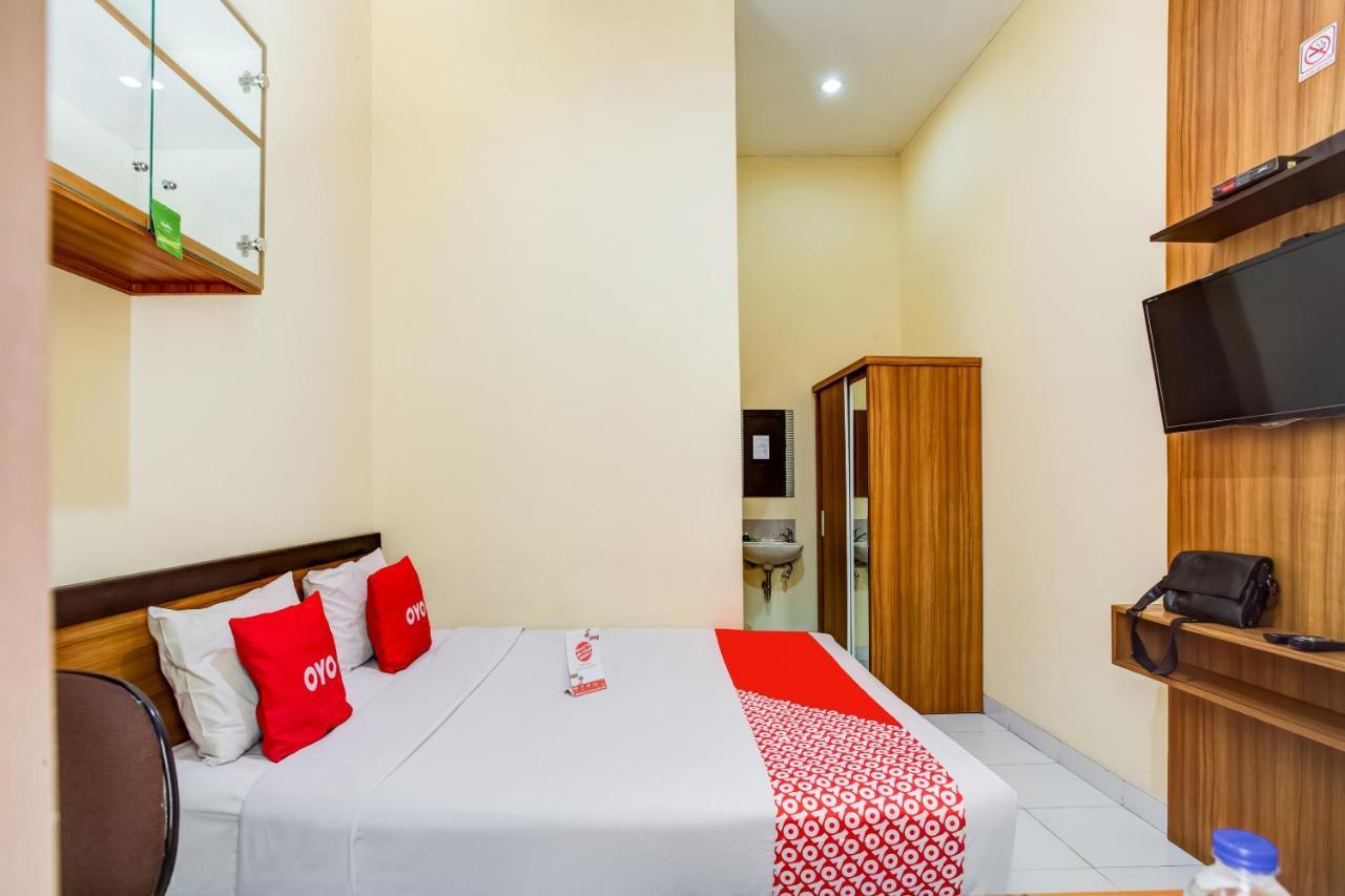 Hotel Oyo 90037 Rumah