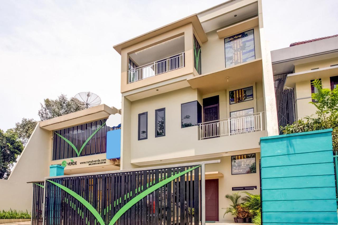 Oyo 90037 Rumah 2* Bogor